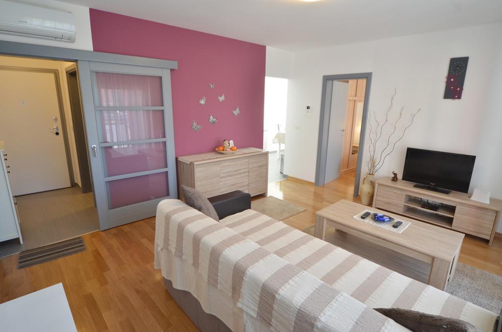 Apartment Dina 52 Ровинь Экстерьер фото