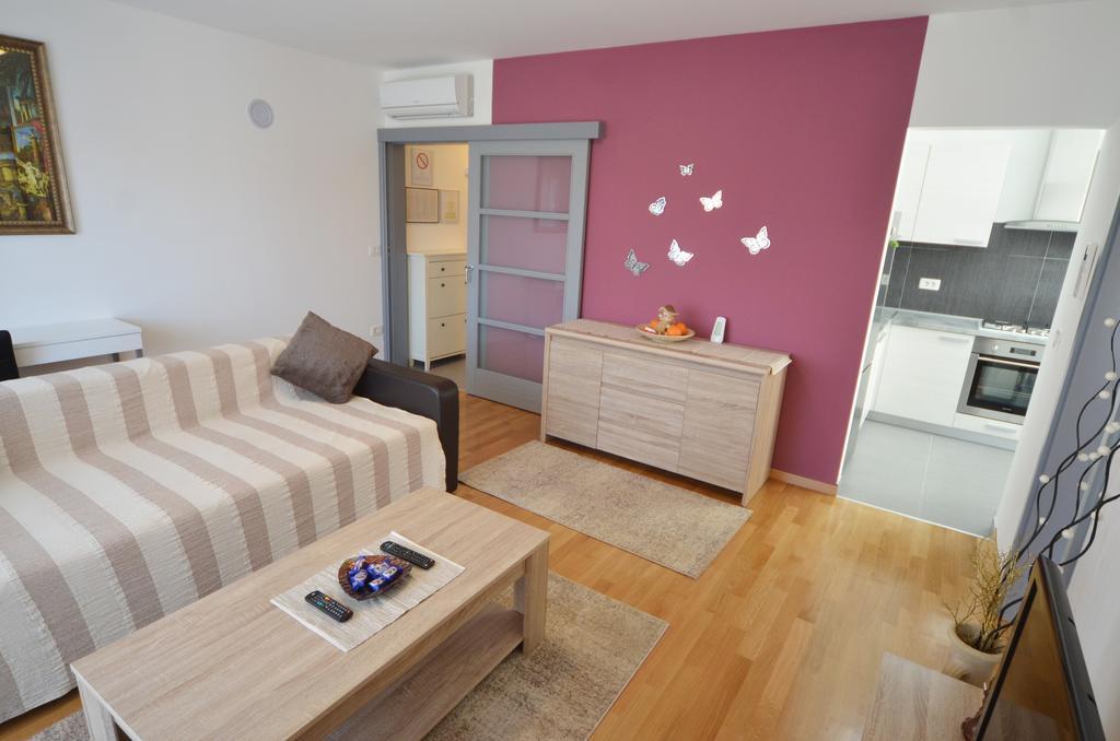 Apartment Dina 52 Ровинь Экстерьер фото
